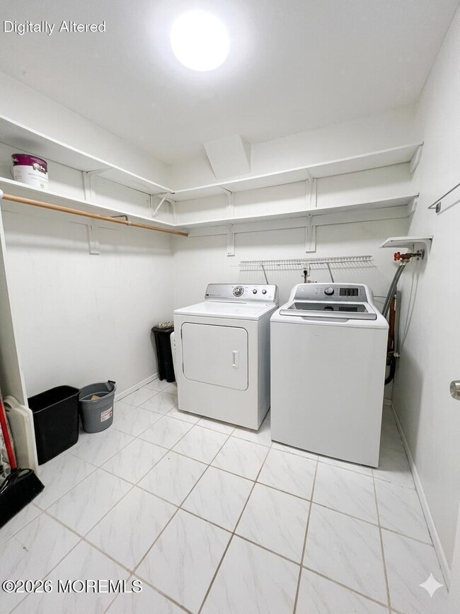 Building Photo - 115 Amberly Dr