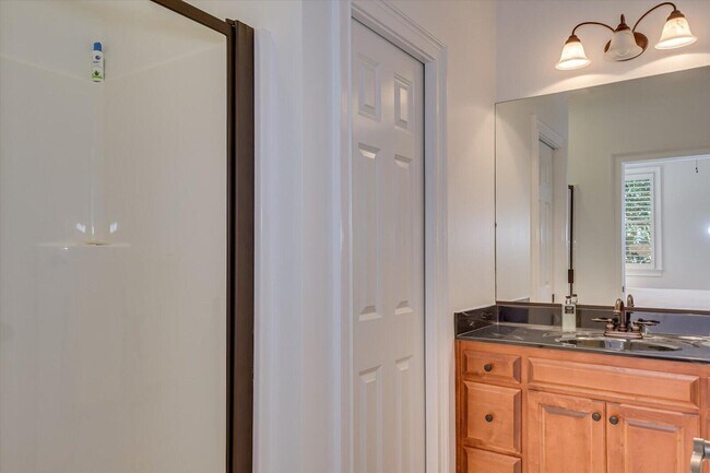 Building Photo - 501 John Fox's Run