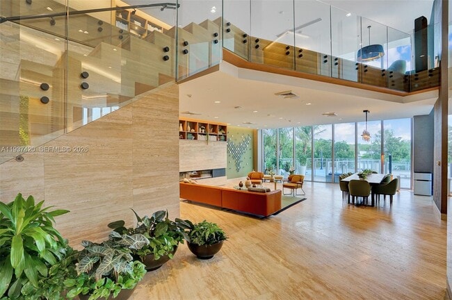 Building Photo - 16385 Biscayne Blvd