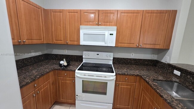 Building Photo - 2748 SW 83rd Ave