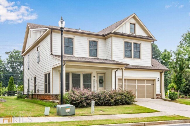 Building Photo - 600 Thornhill Ln