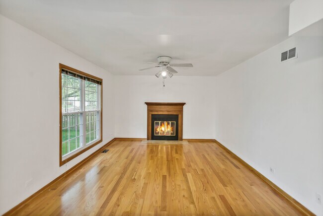 Building Photo - 3224 Bremerton Ln