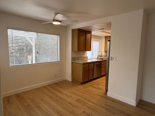 Building Photo - 3117 San Helena Dr