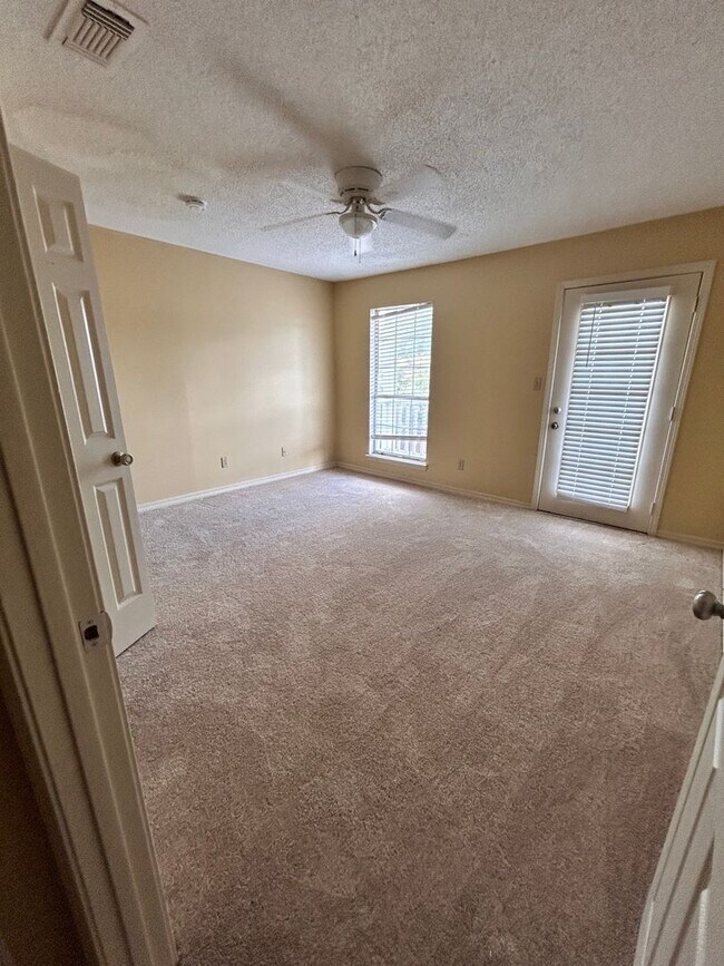 Building Photo - W/S/T included! Dbl garage! 2BR/2.5BA with...