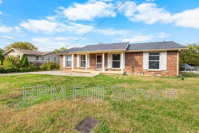 Primary Photo - 465 Clearwater Dr