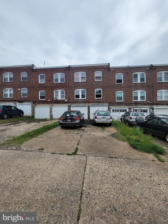 Building Photo - 3315 Indian Queen Ln