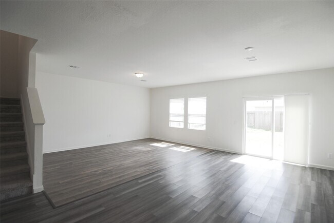 Building Photo - 1052 Water Oak Ln