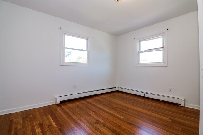 Building Photo - 1298 Madison Ave
