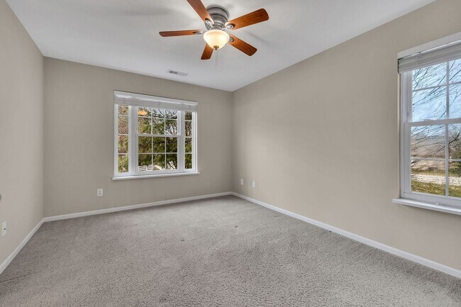 Building Photo - Spotless home for rent in sought after Fie...