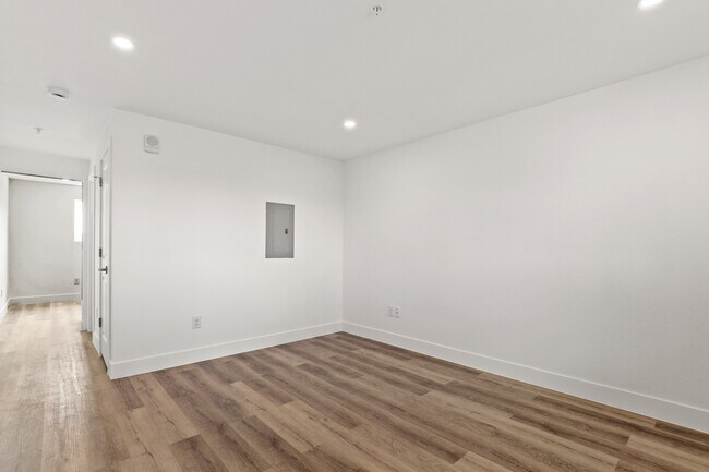 Floorplan - Eleven8 Apartments