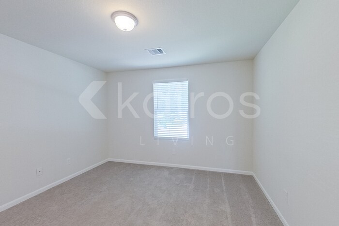 Building Photo - 223 Big Oak