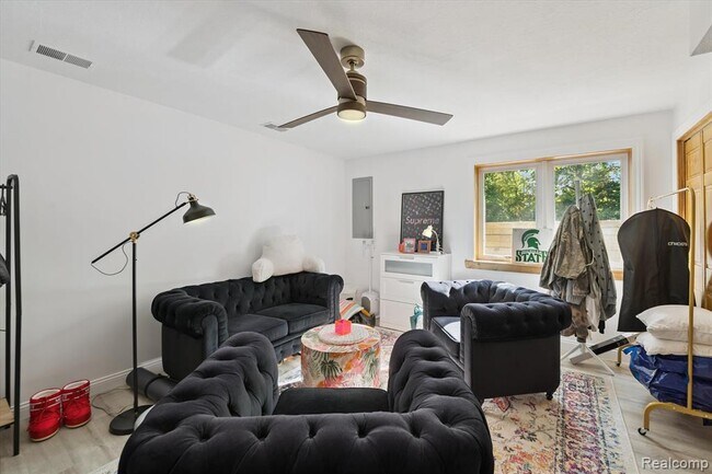 Building Photo - 4565 Katherina Z Pl