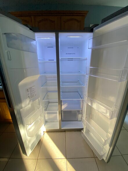 Building Photo - 1044 Tremont St