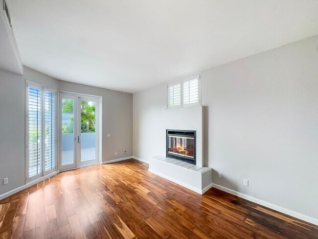 Building Photo - Stunning 3B/3BA House in Del Mar!