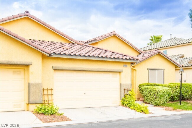 Building Photo - 10916 Bandol Pl