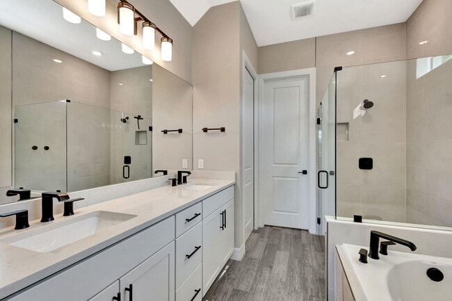 Building Photo - 10901 Stellar Cir