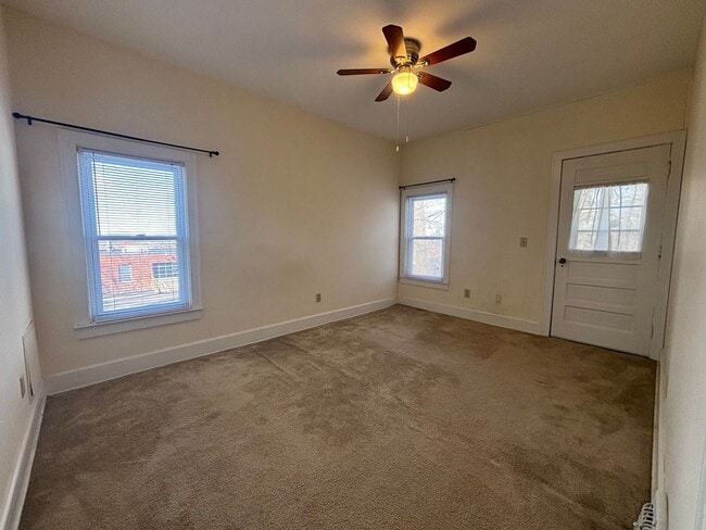 Building Photo - Middlehurst1741