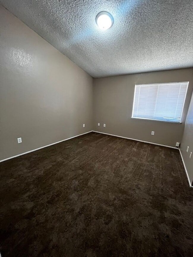 Building Photo - 4204 Cyclone Dr