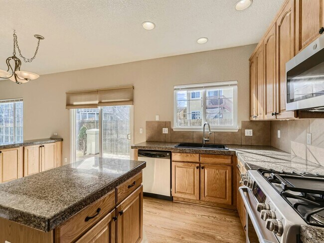 Building Photo - 4871 S Lisbon Way