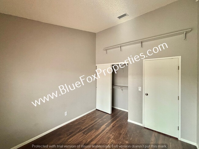 Building Photo - 2621 W Camino Del Deseo