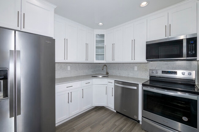 Building Photo - Fairfield Village at Levittown