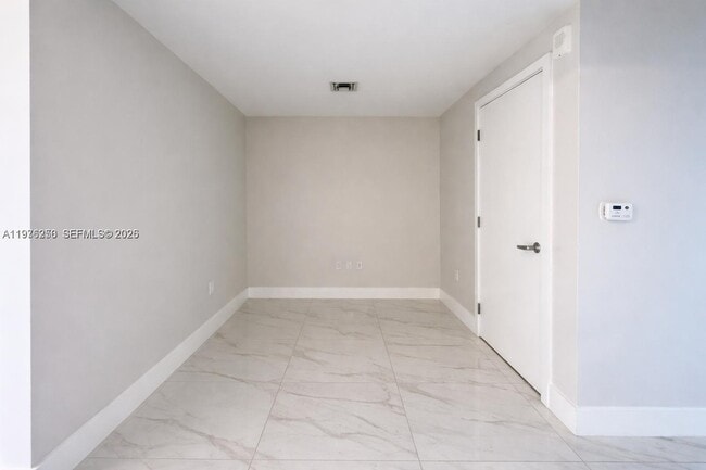 Building Photo - 16385 Biscayne Blvd