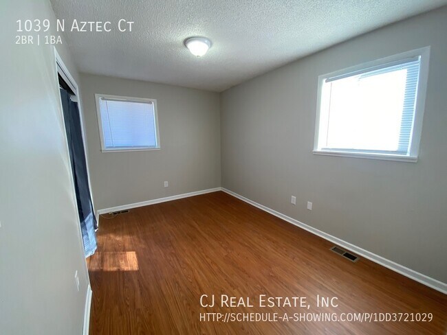 Building Photo - 1039 N Aztec Ct