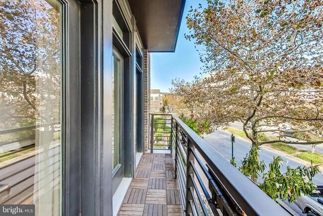 Building Photo - 1458 Piccard Dr