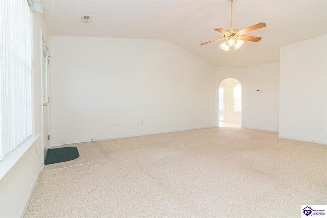 Building Photo - 318 Emmaus Cir