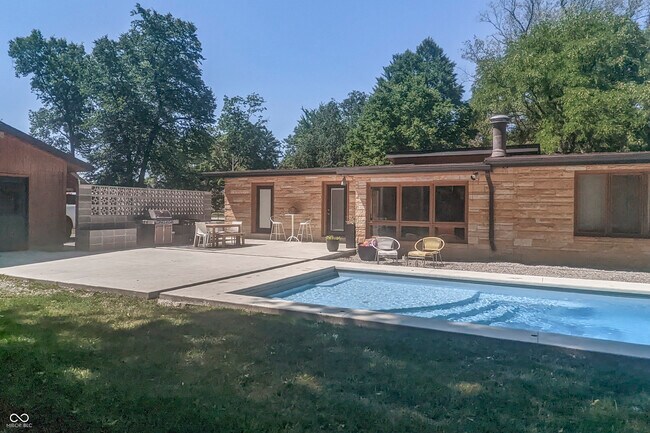 Building Photo - 111 McClellan Rd