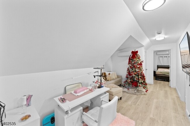 Building Photo - 56 Yereance Ave