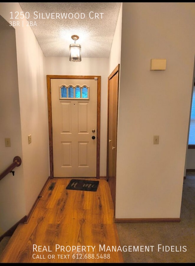 Building Photo - 1250 Silverwood Ct