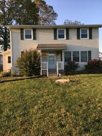 Building Photo - 15736 Shinham Rd