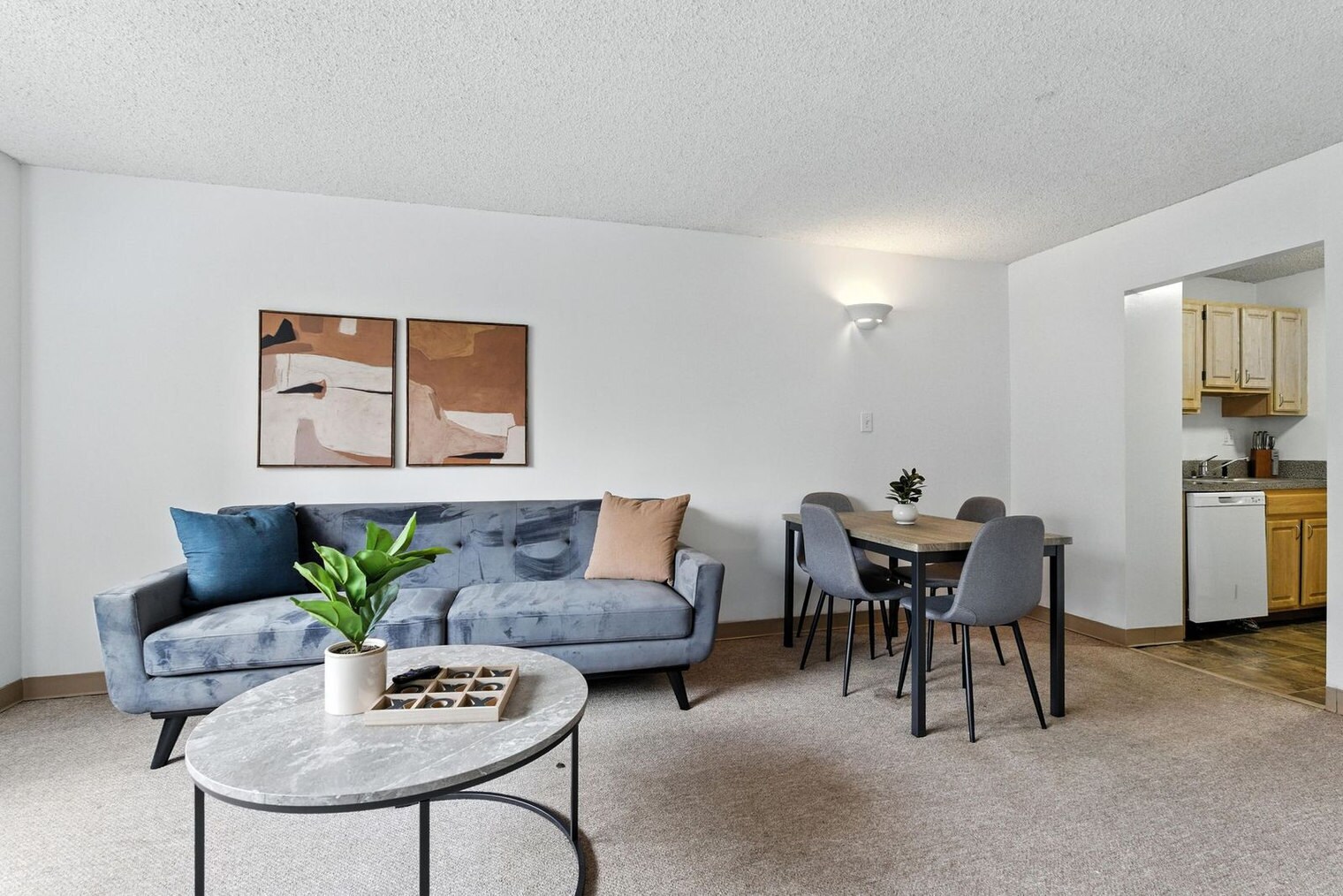Building Photo - 1711 Bellevue Ave