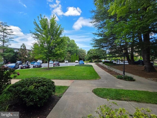 Building Photo - 10414 Parthenon Ct