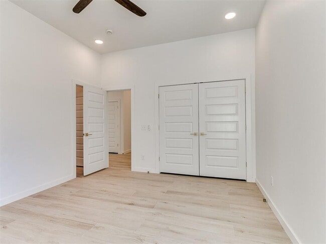 Building Photo - 605 N Idaho Ave