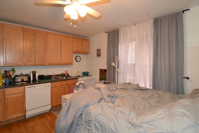 Building Photo - 2115 N Dayton St