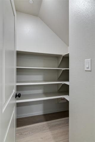 Building Photo - 420 Parkside Dr