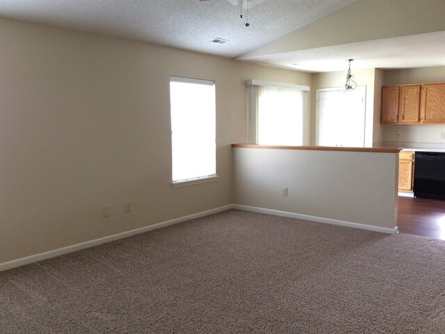 Building Photo - 10313 Cerulean Dr