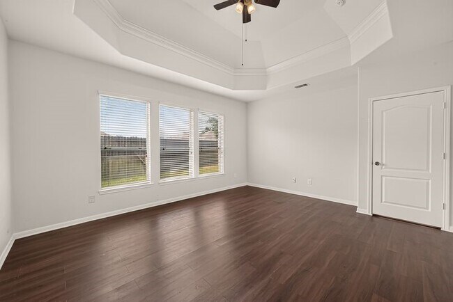 Building Photo - 26414 Forest Pine Ln