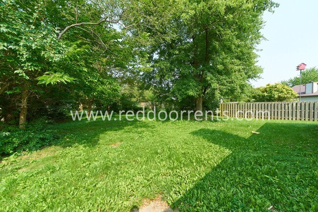 Building Photo - Coming Soon! Cozy Retreat in Indianapolis