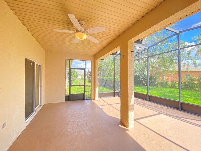 Building Photo - Amazing Solivita 2B/2B, open kitchen to fa...