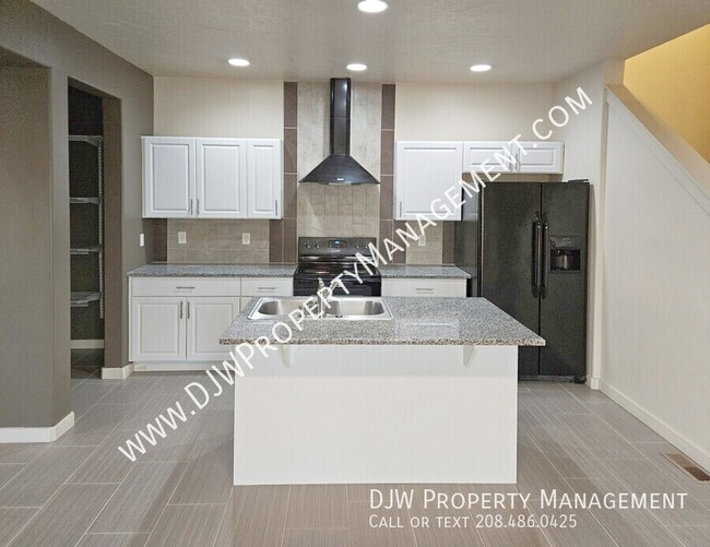 Building Photo - 3004 N LeBlanc Way