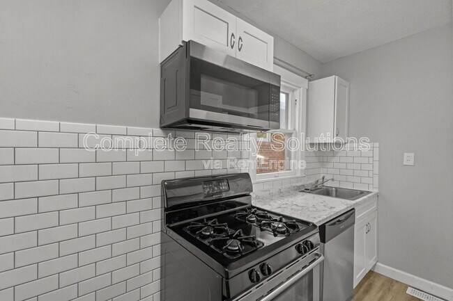 Building Photo - 40 S Hartnett Ave
