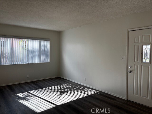 Building Photo - 12437 Harris Ave