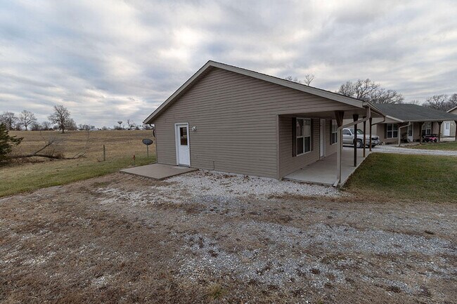 Building Photo - 1546 Florence Dr