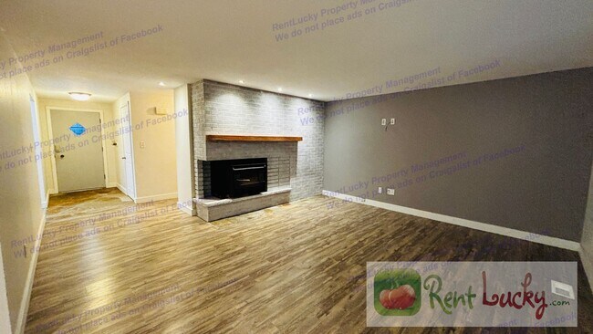 Building Photo - Charming 3 Bedroom Rambler + Large Storage/Shop  | Kent, WA