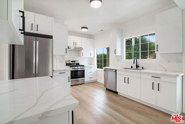 Building Photo - 6686 Drexel Ave