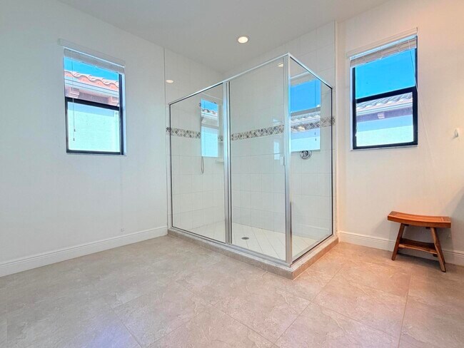 Building Photo - 2074 Dickens Terrace