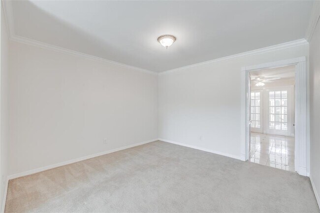 Building Photo - 7225 Beechnut St